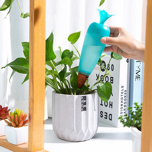 Plant Watering Globes Plastic Self Watering Spike Bulb Automatic Watering Dripper Irrigation Devices for Indoor Outdoor